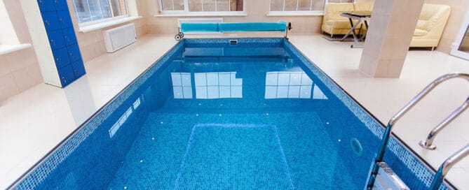 equipamiento para piscina