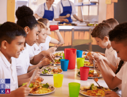 Mesas para comedor escolar Mobenka. Higiene, funcionalidad y ahorro de espacio